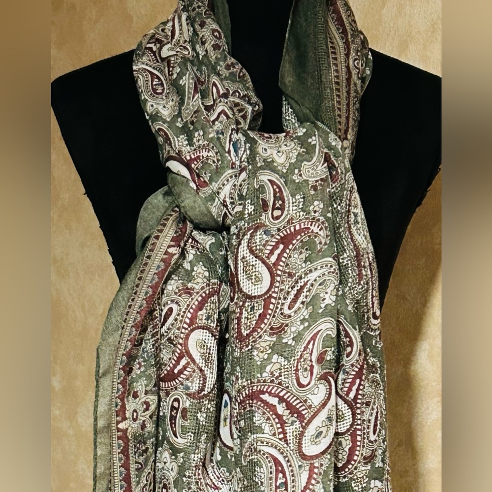LULLA COLLECTION Paisley Patterned Scarf in Green White & Burgundy